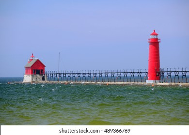 Grand Haven South Pierhead Inner Light, built in 1905, Lake Michigan, MI, USA