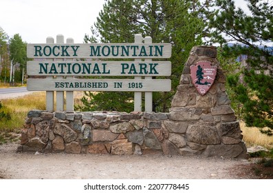 Grand Lake, Colorado, USA, 9-20-2022. Rocky Mountain National Park Sign Near Grand Lake Entrance.