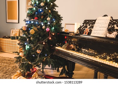 Decorated Piano Images Stock Photos Vectors Shutterstock