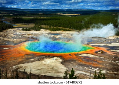 Grand Prismatic Pool at Yellowstone National Park Colors