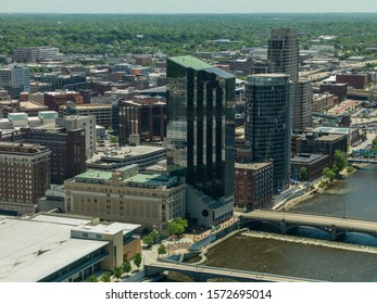 Grand River In Grand Rapids, Michigan