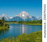 Grand Teton mountains reflection in Snake River, Oxbow Bend, Grand Teton national park, Wyoming, USA.