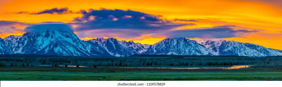 Grand Tetons Scenic Classic Mountain Landscape Pano Panoramic Scene