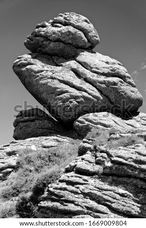 Granite Rocks at Honeybag Tor, Bonehill Down, Dartmoor, Devon, UK Stock fotó © 