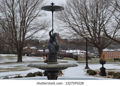 Grant Park Fountain. Grant Park, Galena,  IL USA