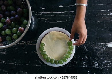 Grape Cake 260nw 527944552 