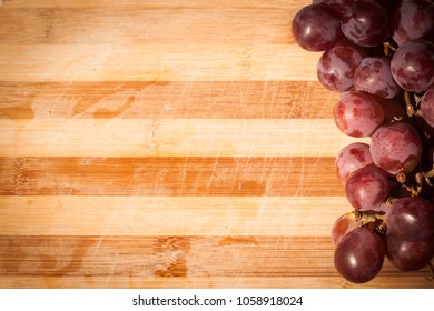 Grape Is A Fruit That Is Suitable For People Of All Ages Because Of The Nutrients That The Body Needs. Immune Diseases Help In Metabolism. Free Antioxidant The Brain Is Clear And The Wine Is Fresh.