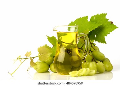 Grape Seed Oil: Seed Extract Has Antioxidant And Nourishing The Skin.