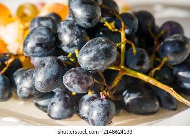 Grapes can be eaten fresh, like table grapes, or made with wine, jam, juice, jelly, grape seed extract, raisins, vinegar