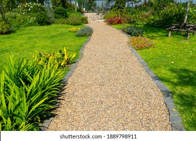 12,309 Gravel Walkway Images, Stock Photos & Vectors 