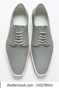 men grey shoes