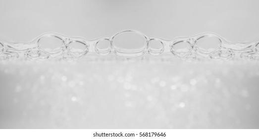 Gray tone of wave and bubbles.