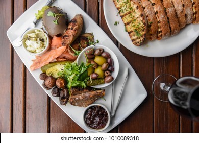 Grazing Board Served With Garlic Bread