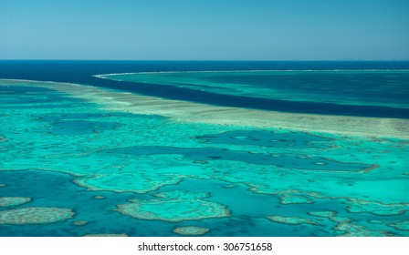 Great Barrier Reef Helicopter View Stock Photo 306751661 | Shutterstock