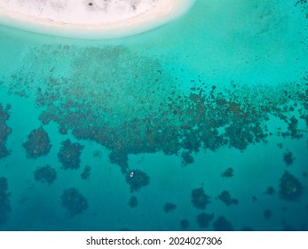 Great Barrier Reef Ocean Drone Beautiful Blue Tropical Paradise Island Cay Beach Sand Rainforest World Heritage Area Site Reef Coral Aerial Sun Sunny Days