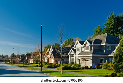 Great Neighborhood. A Homes  In Suburbs At Fall Time In The North America