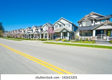 Great Neighborhood. Row Of The Houses, Homes On Empty Street In Suburbs Of Vancouver, Canada.