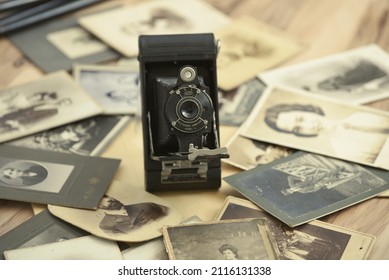 Great old 1926 Folding Kodak  Model C camera in flat leather case. Bucharest, Romania 1 February 2022. phot by Cristi Dangeorge in studio.