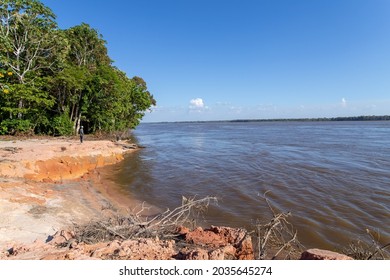 Great open view of the river!