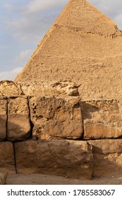  The Great Pyramid Of Giza Of  Pharaoh Khufu (Cheops). The First Wonder Of The Ancient World, Located Near Cairo.