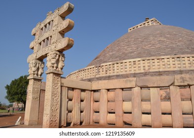 
The Great Stupa (Stupa No1) At Sanchi, Near Bhopal, Madhya Pradesh. It Is The Oldest Structure Originally Commissioned By The Emperor Ashoka The Great Of The Maurya Empire In The 3rd Century BC.