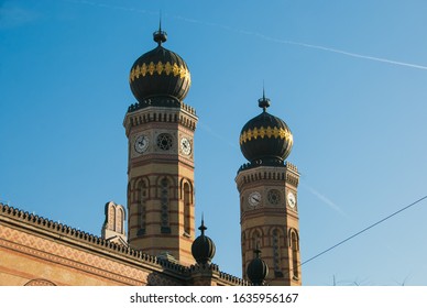 The Great Synagogue In Budapest, Also Known As A Dohány Street Synagogue, A Center Of The Neolog Judaism