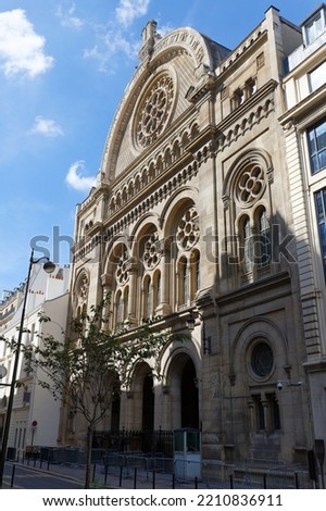 Great synagogue of Paris. Also known as La Victoire synagogue . It is the largest synagogue in France. From 1867 to 1874,it  was built in the Romano-Byzantine style.