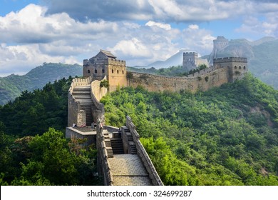 The Great Wall of China. - Shutterstock ID 324699287