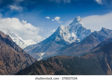 Greatness Nature Ama Dablam Peak 6856 Foto Stock 370037534 | Shutterstock