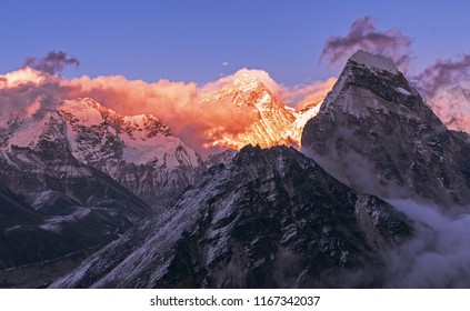 Greatness of nature: grandiose view of Everest peak (8848 m) at sunset. Nepal, Himalayan mountains, the highest point of the planet.