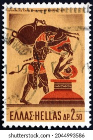 GREECE - CIRCA 1970: a stamp printed in Greece shows Hercules and the Erymanthian Boar, labor of Hercules, design from vessel, circa 1970