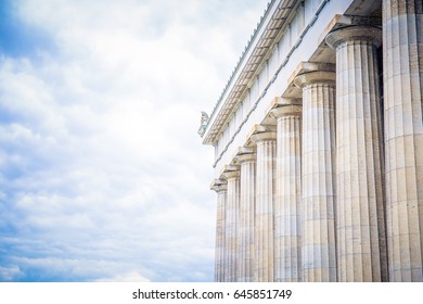 Greek Architecture, Walhala