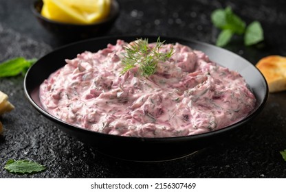 Greek Beetroot Cucumber Tzatziki Dip Sauce With Flat Bread