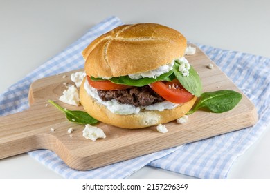 Greek Burger With Spinach And Tomatoes