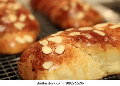 Greek Sweet Bread 