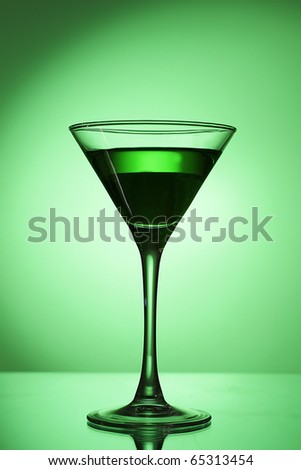 green alcohol cocktail