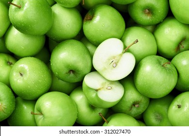 Green apple Raw fruit and vegetable backgrounds overhead perspective, part of a set collection of healthy organic fresh produce