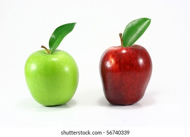 green apple and red apple