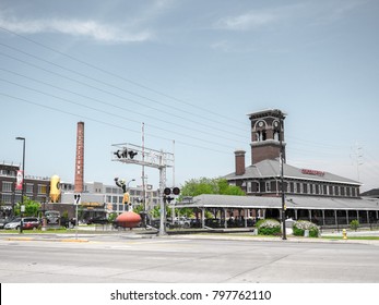 Green Bay - June 3rd 2017:  A Larger Than Life 22 Foot Tall Statue Of Donald Driver Extends His Arm Upward To Catch A Pass In Front Of The Famous Titletown Brewery In Green Bay Wisconsin.