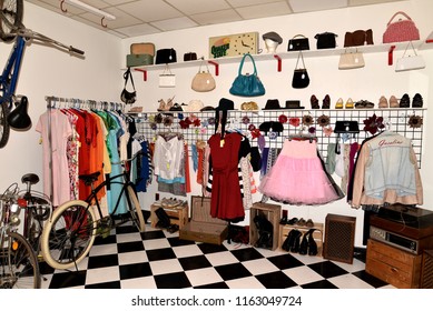 Green Bay, Wisconsin / USA - May 17, 2018: Old Skool Bicycle Shop Has A Selection Of 1950s Clothing For Sock Hop Style. 