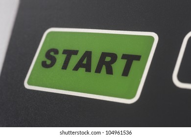 green button with the word START