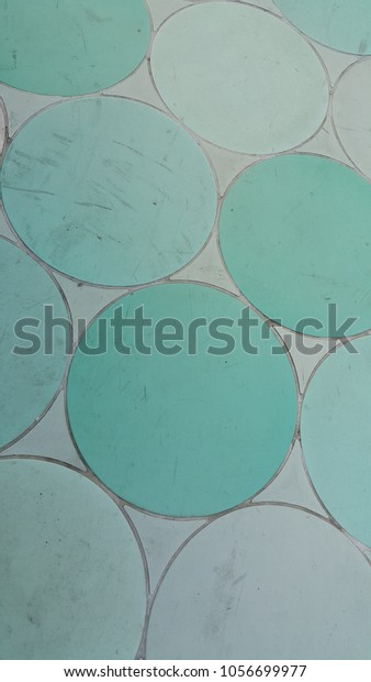 Green circle floor , dirty\
texture