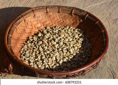 Green Coffee Bean Extract Comes From Unroasted Coffee Beans, Green Coffee Bean After Pulping Hulling Pericarp And Cleaning