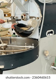Green coffee beans roasting process