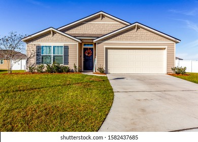 Green Cove Springs, Florida / USA - December 7 2019: Nice House In Florida With Two Car Garage