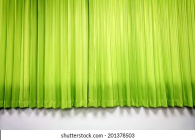 Green Curtain 