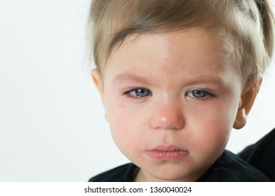 Green Eyed Little Girl Crying Stock Photo 1360040024 | Shutterstock