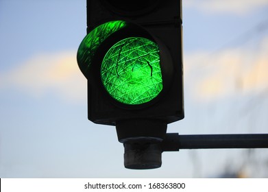 Feu Vert Images Stock Photos Vectors Shutterstock