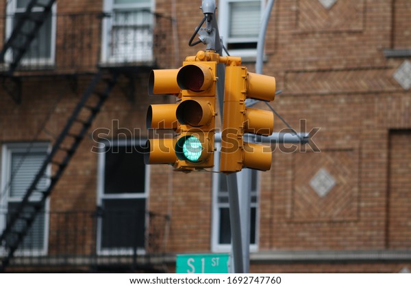 green light in a brooklyn\
street