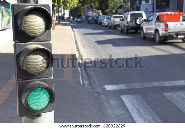 Green light, cross street\
lights